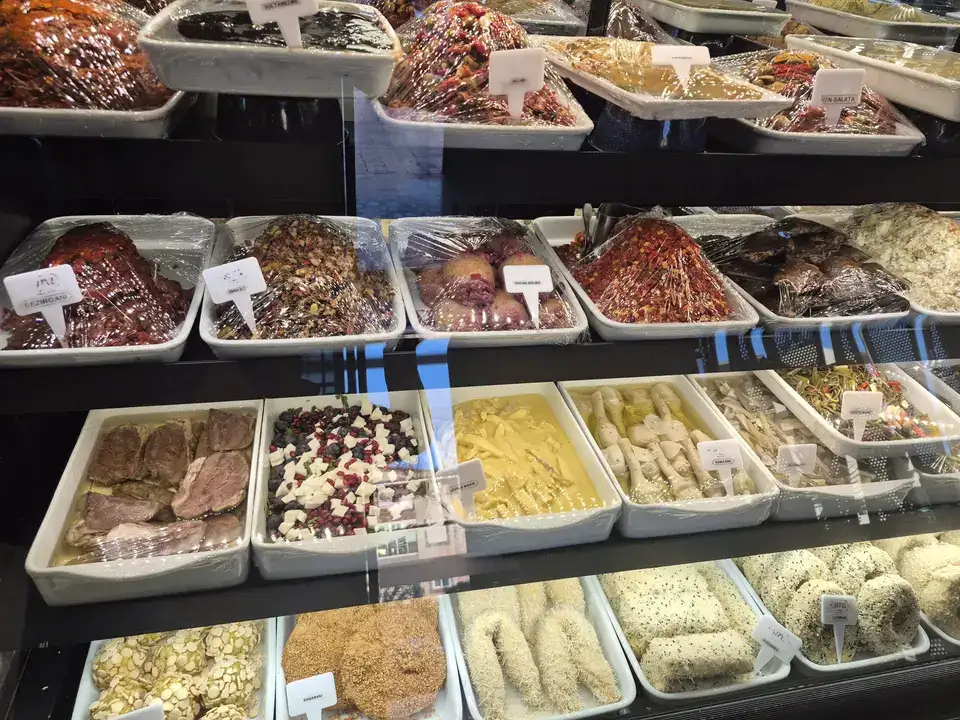 Yılbaşı Sofralarında Gıda Güvenliği Alarmı 4